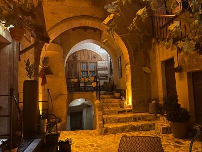 La Casa Cave - 34