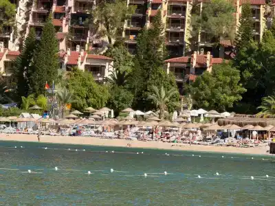 Hillside Beach Club - 9