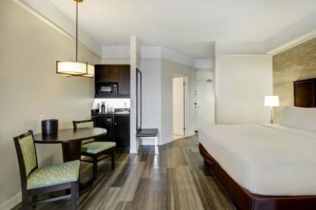 Holiday Inn Windsor - Ambassador Bridge - 14