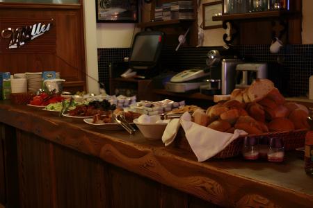 Nobel Hostel Guesthouse - 20