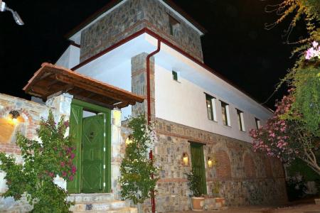 Celsus Boutique - 19