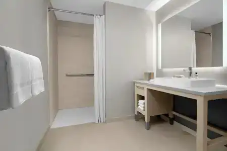 AC Miami Brickell - 32