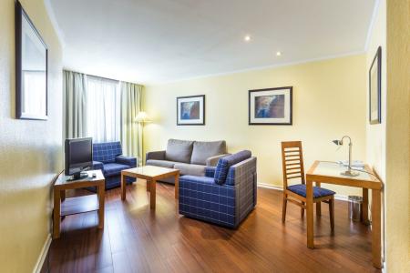 Holiday Inn Lisbon by IHG - 39