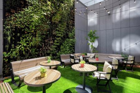 Hilton Garden Inn Budapest City Centre - 16
