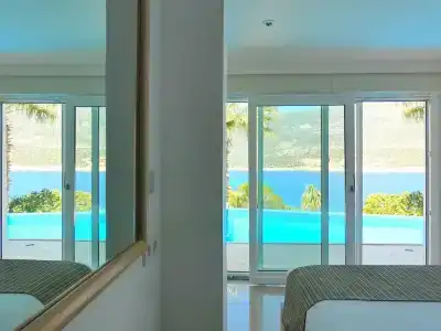 Mekvins Deniz Feneri Lighthouse - 40