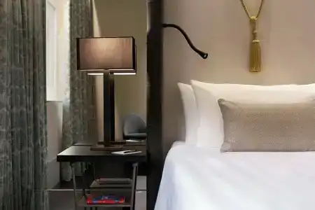 Sina Bernini Bristol, Autograph Collection - 21