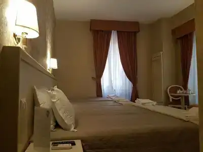 Relais Bocca di Leone Guest House - 17