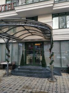 Savoy - 3