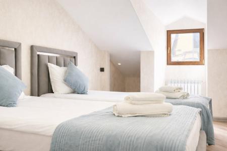 Royal Renaissance - 31