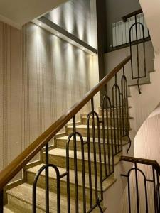 Barsuna Bar Boutique - 11