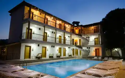 Amore Teki̇Rova - 0