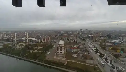 DoubleTree by Hilton - 18