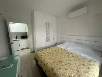 Princess Kinli Suites - 11