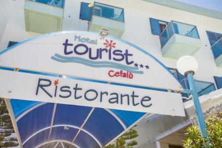 Tourist - 10