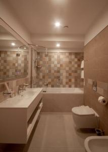 U Zolotyih Vorot - 82