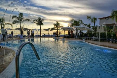 Blue Bay Resort - 3