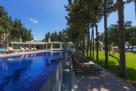 Liv By Bellazure - 42