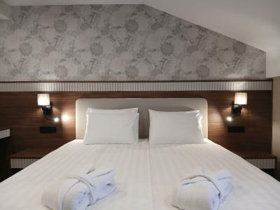 U Zolotyih Vorot - 58