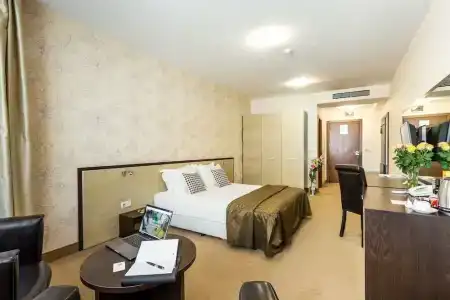 City Avenue by HMG - 44