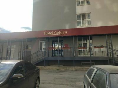 Golden - 10