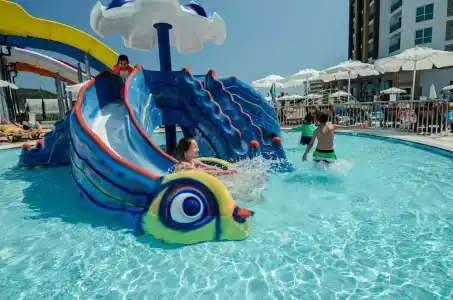 The Lumos Deluxe Resort & Spa - 22