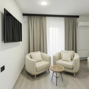 Royal Renaissance - 45