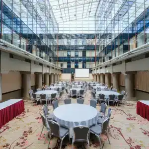 Courtyard by Marriott City Center - 41