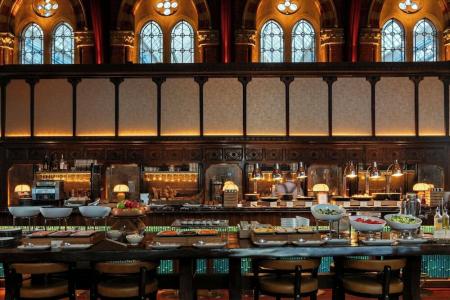 St. Pancras London, Autograph Collection - 23