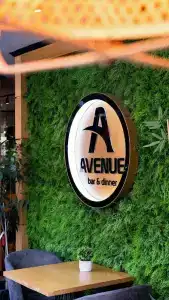 Avenue Deluxe - 8