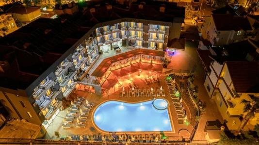 Clover Magic Park Side Otel - 12