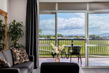 Arawa Park, Independent Collection by Evt, an EVT - 18