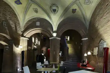 Palazzetto Rosso - Art - 21