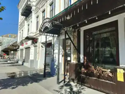 Bestuzhev Gostinica - 17