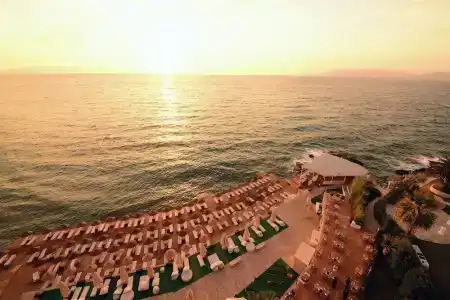 Charisma de Luxe - 26