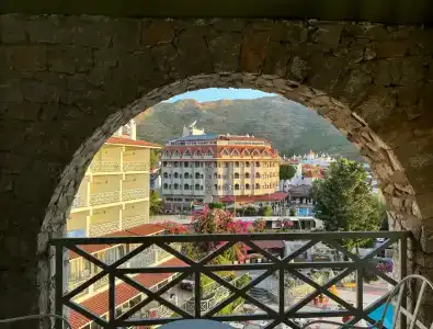 Marti la Perla - Adult Only+16 - 48