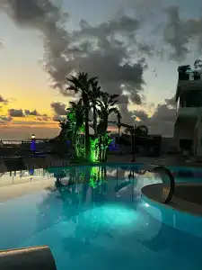 Elite Luxury Suite & Spa - 27