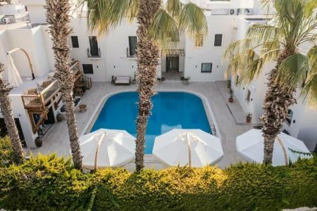 Bitez Corner Boutique - 44