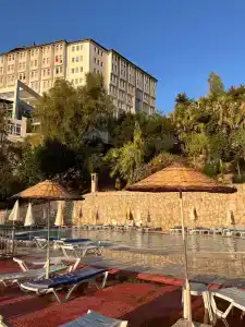 Ladonias Adakule	 - 55