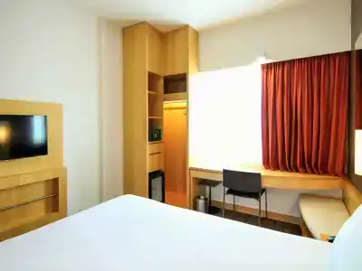 Ibis One Central - 61