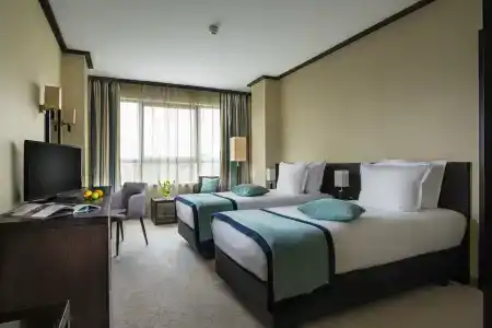 Rosslyn Central Park Sofia - 99