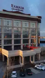 Ramada by Wyndham - 14