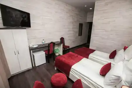 Red Fox na Vzlotnoy 2e - 30