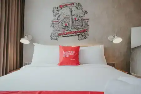 RedDoorz Plus @ Thamrin - 6