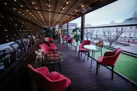 Business Continent - 32