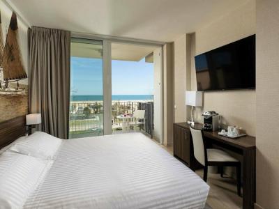 Mercure Rimini Lungomare - 40