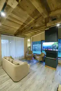 Glintwood Recreation Center - 87