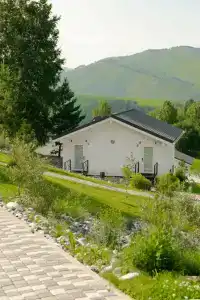 Алтай Пэлас - 69