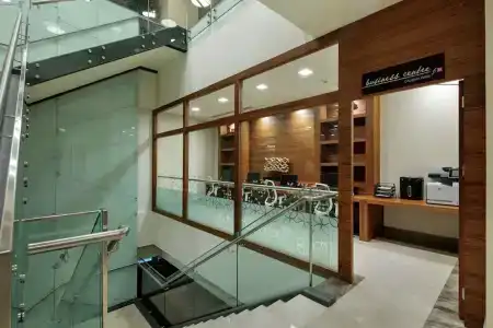 Hilton Garden Inn - 36