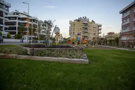 GOLDEN WORLD SUITE - 16