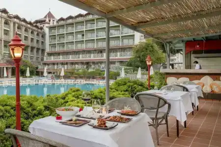 Marti la Perla - Adult Only+16 - 29